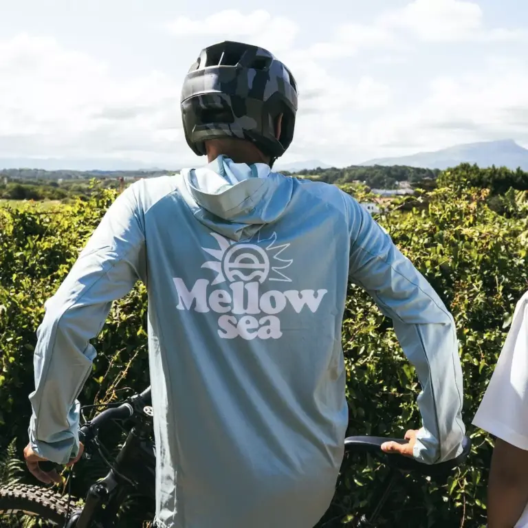 Surf and Outdoor Hooded Tee UPF50 – Image 2